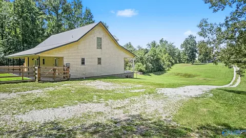 Exterior - 15344 Wright Rd, Athens, AL 35611 photo 4 of 8