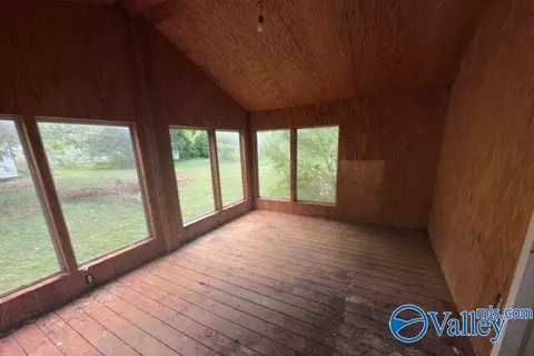301 N Eclipse St, Florence, AL 35630 photo 3