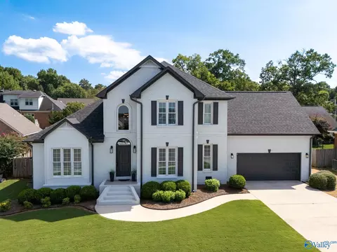 1703 Camden Cir, Decatur, AL 35603