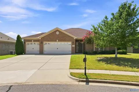 415 Creekwater Cir, Madison, AL 35757