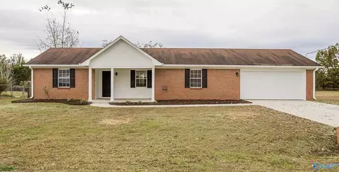 110 Gardencove Cir, Huntsville, AL 35811