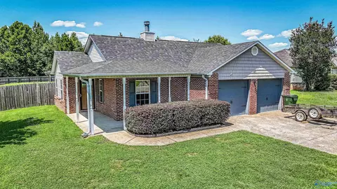 157 Sophia Dr, Toney, AL 35773