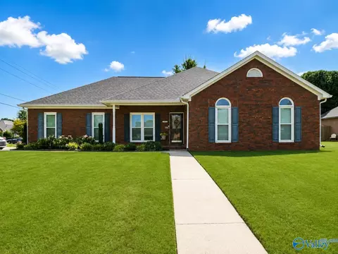 1802 Grissom Ave, Decatur, AL 35603