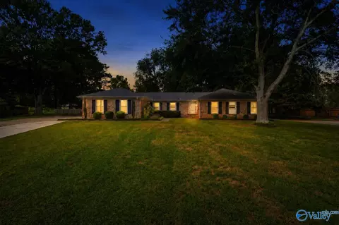 316 Plantation Dr, Meridianville, AL 35759