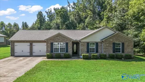 2606 Ready Section Rd, Toney, AL 35773
