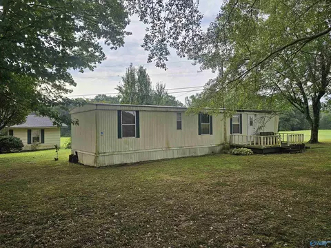 Exterior - 935 Apollo Rd, Arab, AL 35016 photo 8 of 12