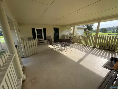 Exterior - 935 Apollo Rd, Arab, AL 35016 photo 4 of 12