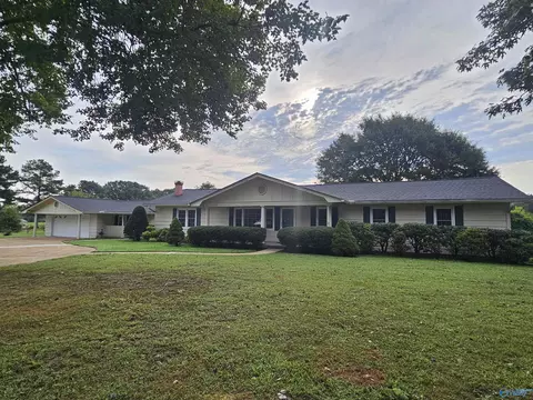 Exterior - 935 Apollo Rd, Arab, AL 35016 photo 7 of 12