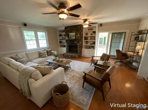 Living - 935 Apollo Rd, Arab, AL 35016 photo 4 of 5