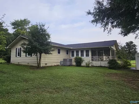 Exterior - 935 Apollo Rd, Arab, AL 35016 photo 11 of 12