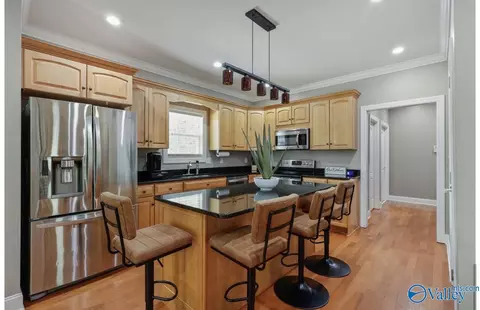 Kitchen - 11132 John Pugh Rd, Tanner, AL 35671 photo 1 of 2