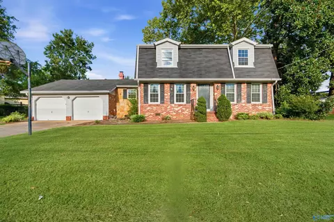 7615 Teal Dr, Huntsville, AL 35802