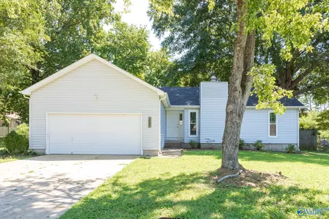 2203 Southpark Blvd, Huntsville, AL 35803