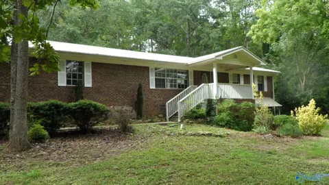 40 Champion Dr, Gadsden, AL 35904