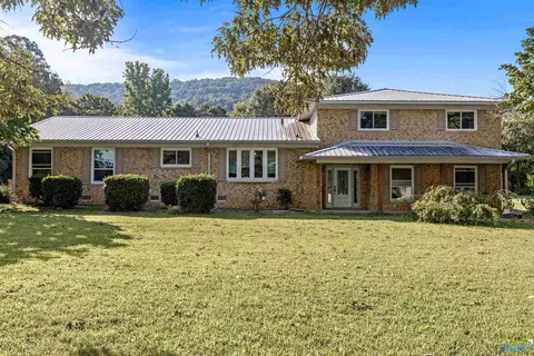 3399 Godfrey Ave, Fort Payne, AL 35967