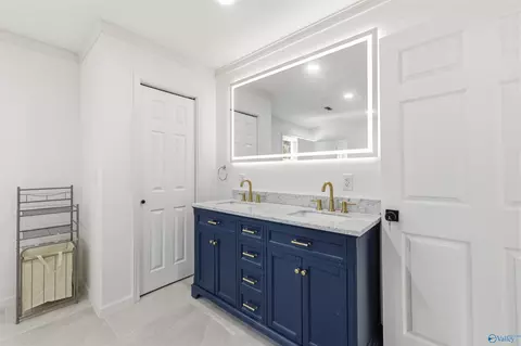 Bath - 681 Barron Dr, Fyffe, AL 35971 photo 2 of 2