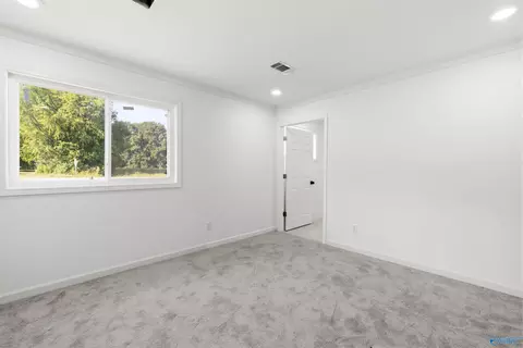 Bedroom - 681 Barron Dr, Fyffe, AL 35971 photo 2 of 4