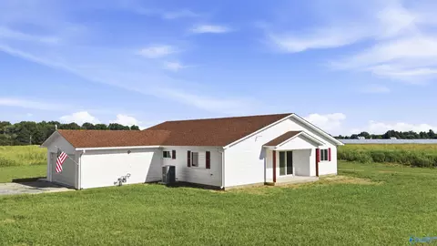 Exterior - 681 Barron Dr, Fyffe, AL 35971 photo 1 of 2