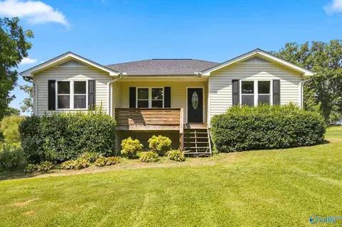 300 County Road 1292, Vinemont, AL 35179