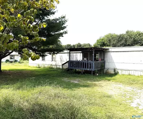 112 Cramer Rd, New Market, AL 35761