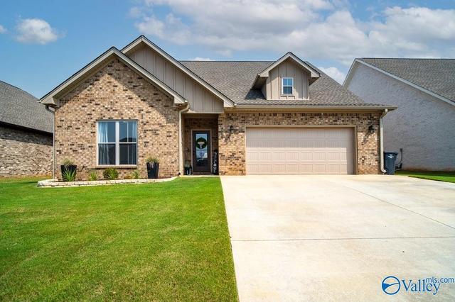 427 Zoey Grace Dr, Rogersville, AL 35652