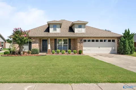 627 Summer Cove Cir, Madison, AL 35757