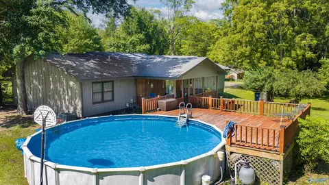 Exterior - 5559 E River Rd, Mentone, AL 35984 photo 1 of 8