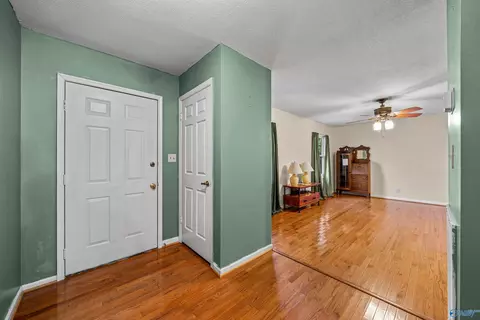 Entry Way - 5559 E River Rd, Mentone, AL 35984 photo 1 of 1