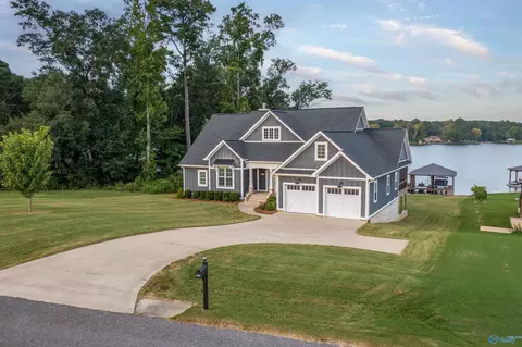 206 Harbor Ln, Ashville, AL 35953