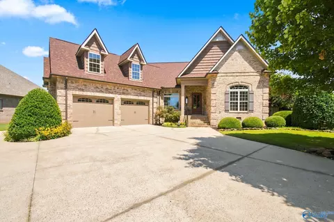 12760 Brookhaven Cir, Athens, AL 35613