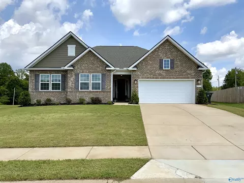 132 Jude Ln, Hazel Green, AL 35750