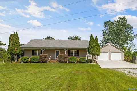 32 Hance Rd, Hartselle, AL 35640