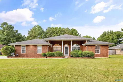 241 Shortleaf Ln, Harvest, AL 35749