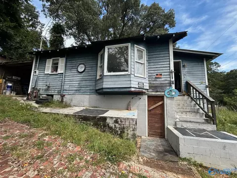 910 N 36th St, Gadsden, AL 35904