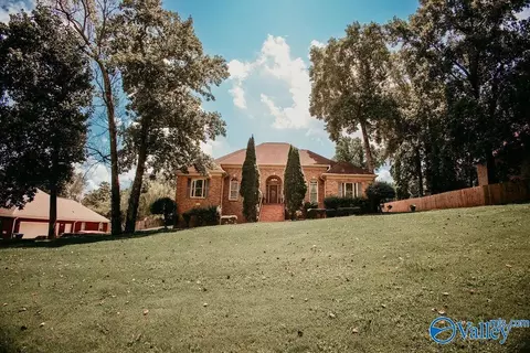 312 Mossy Oak Dr, Huntsville, AL 35806