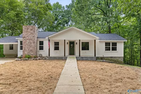 10690 Country Corner Rd, Athens, AL 35614