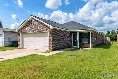 151 Cloverbrook Dr, Harvest, AL 35749
