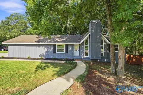 1019 Branscomb Cir, Huntsville, AL 35803