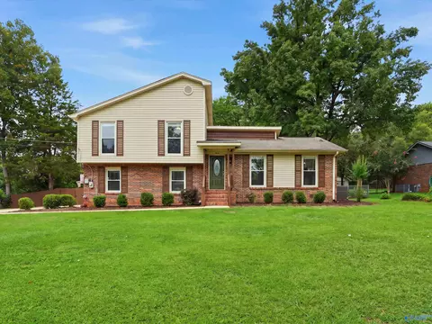 193 Oldwood Rd, Huntsville, AL 35811