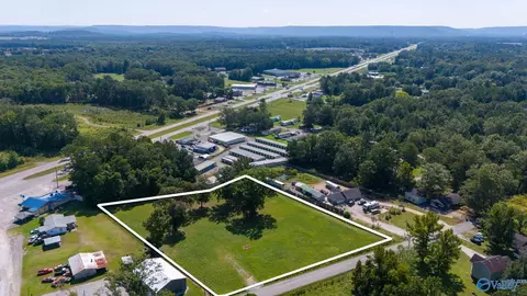 903 Ed Spears Rd, New Hope, AL 35760