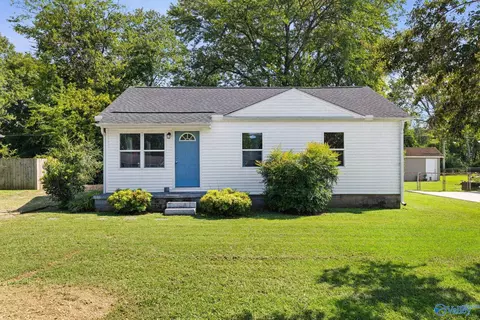 1824 Oakwood Ave, Huntsville, AL 35811