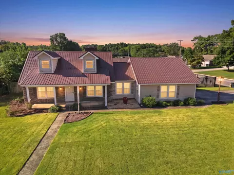 1815 Lanier St, Decatur, AL 35603