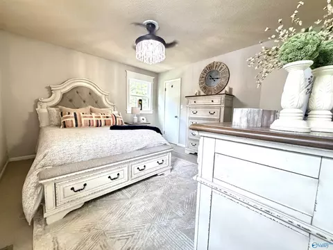 Bedroom - 315 Circle Dr, Dutton, AL 35744 photo 3 of 5