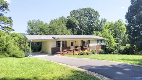 1903 Prestwood Ave, Fort Payne, AL 35967