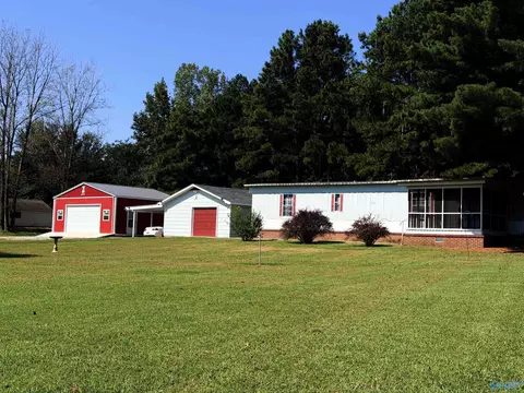 1995 Green Briar Cove Rd, Union Grove, AL 35175