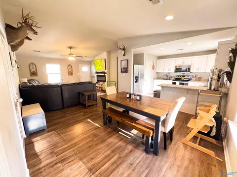 Dining - 2245 Madison Loop, Southside, AL 35907 photo 2 of 2