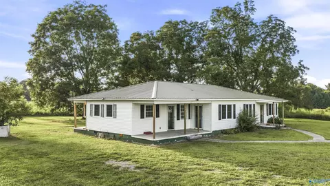 Exterior - 4544 County Road 44, Section, AL 35771 photo 3 of 10
