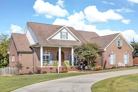 4283 Barkley Bridge Rd, Hartselle, AL 35640
