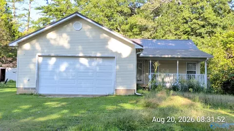 6516 Magnolia Ln, Fort Payne, AL 35967