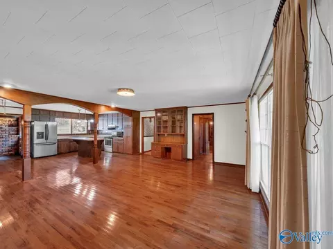 Living - 274 County Road 337, Section, AL 35771 photo 4 of 5